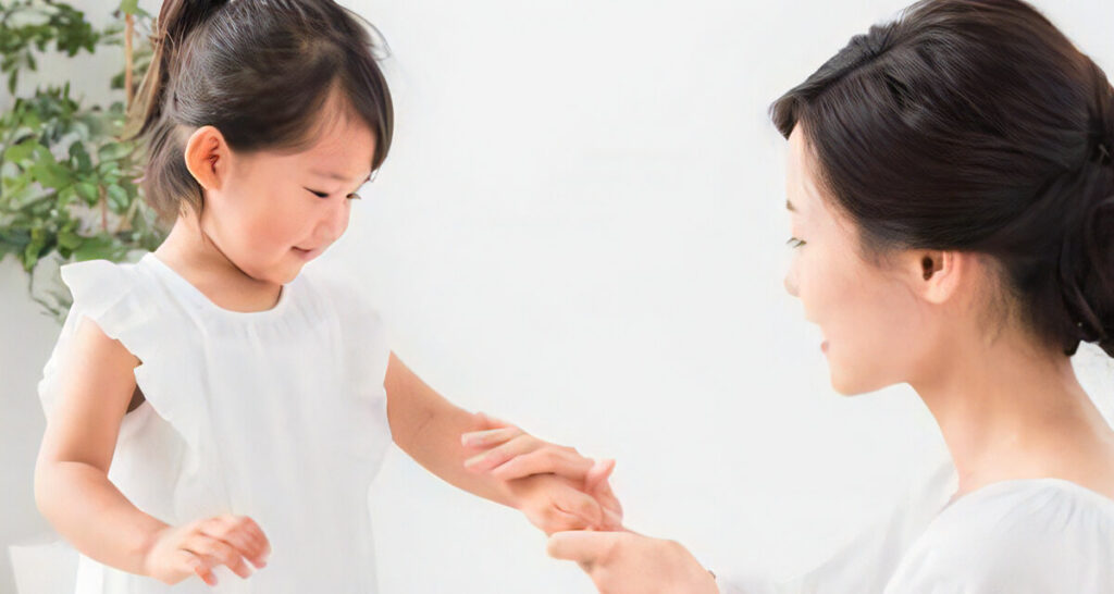 子供の乾燥肌は内側から治す！親が知るべき3つの根本ケア