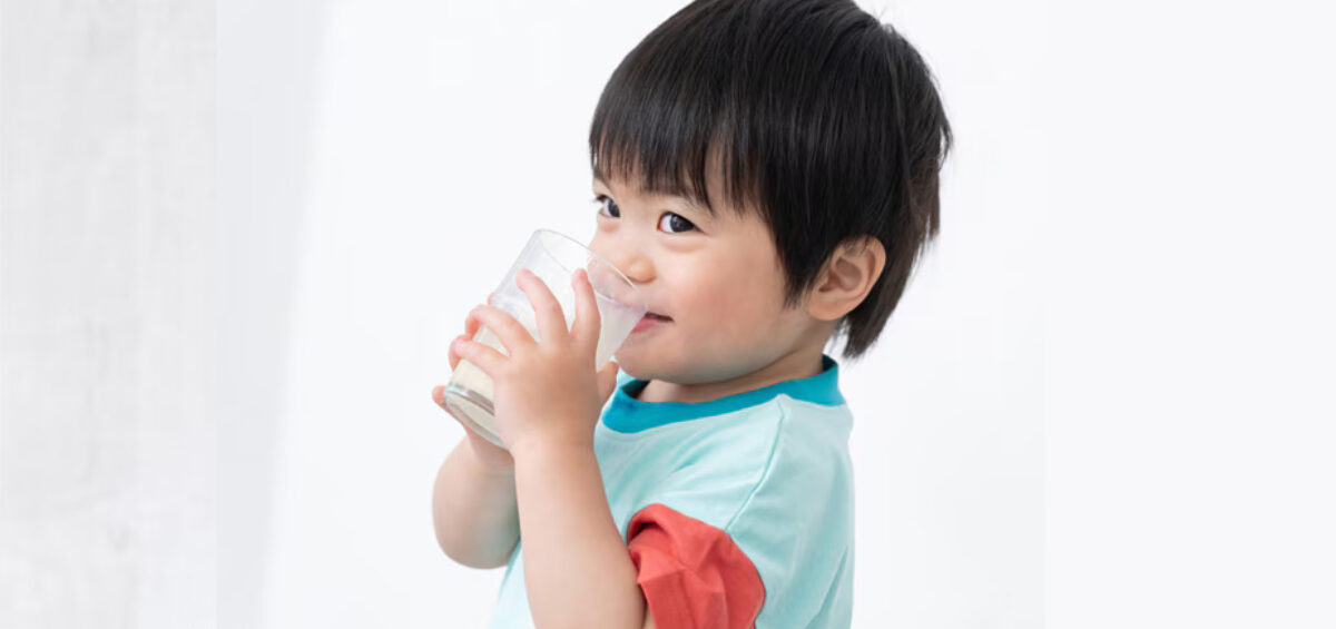 幼児が乳酸菌を摂りすぎたら？ヨーグルト・飲料の量と注意点